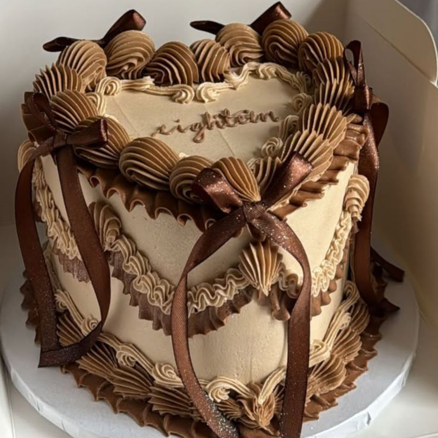 PASTEL DE CHOCOLATE — SIGNATURE GANACHE
